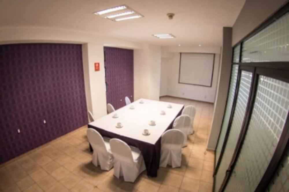 Hotel Real Azteca Boulevard León Eksteriør billede