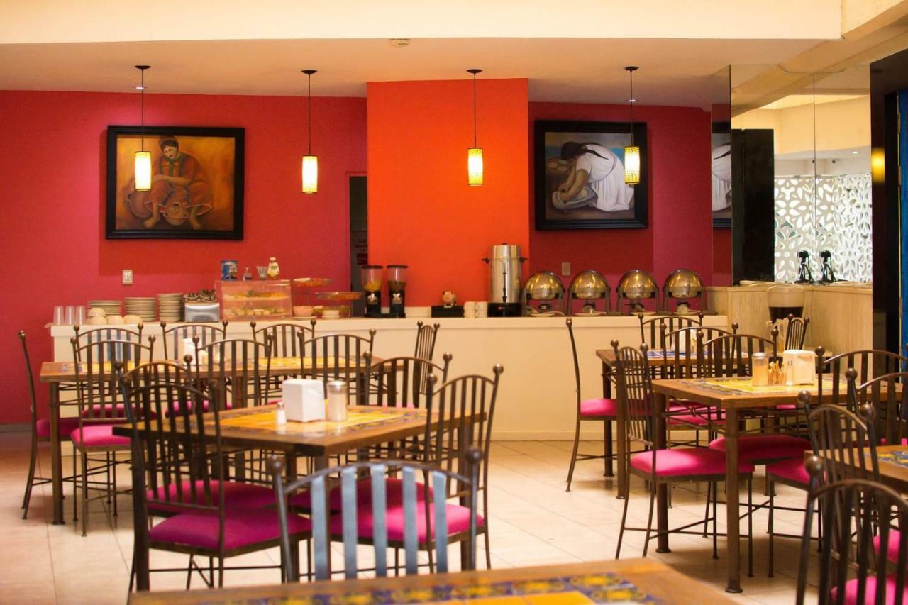 Hotel Real Azteca Boulevard León Eksteriør billede